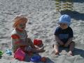 Im Sand mit Leon